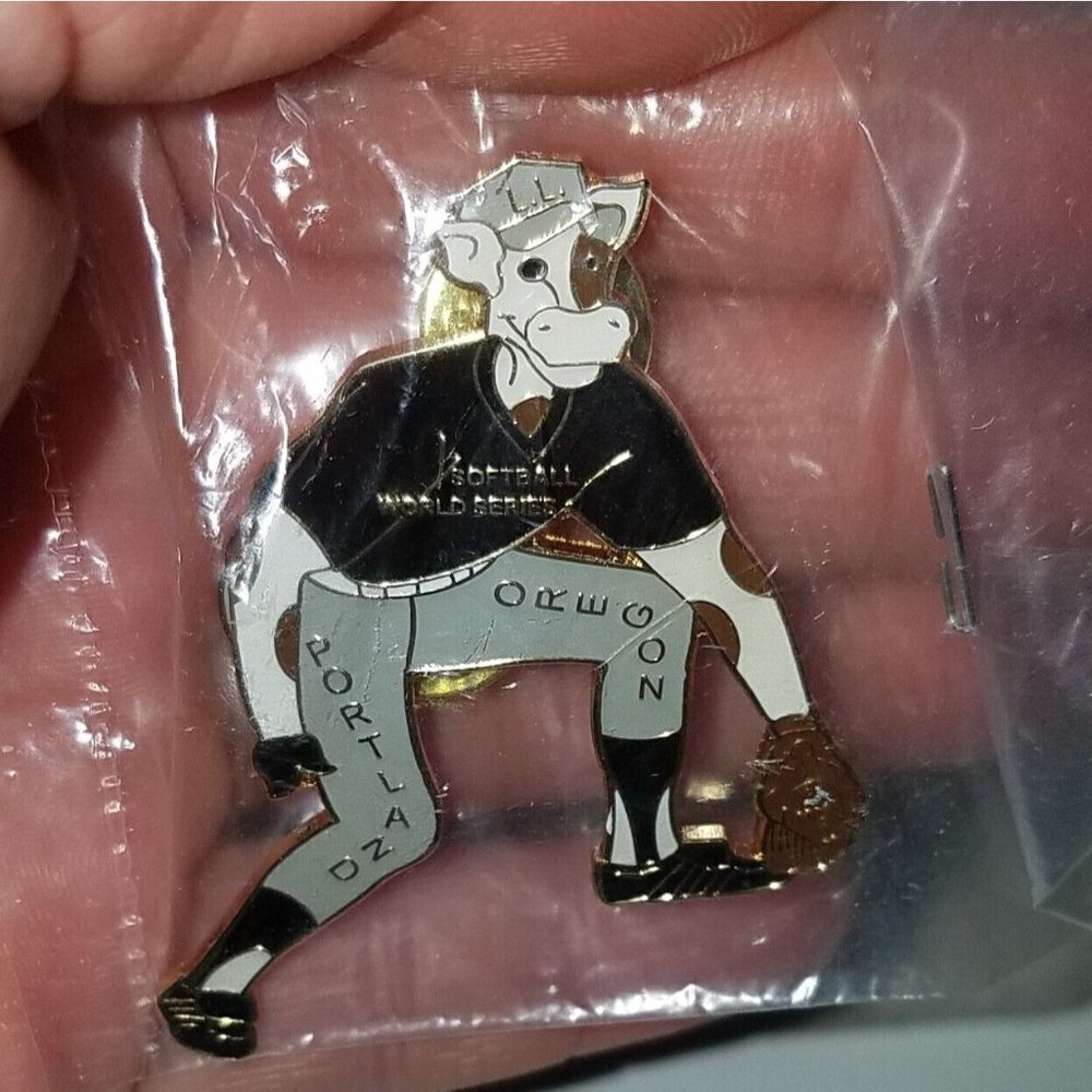 Portland Oregon Softball World Series Metal Pin Cow NEW